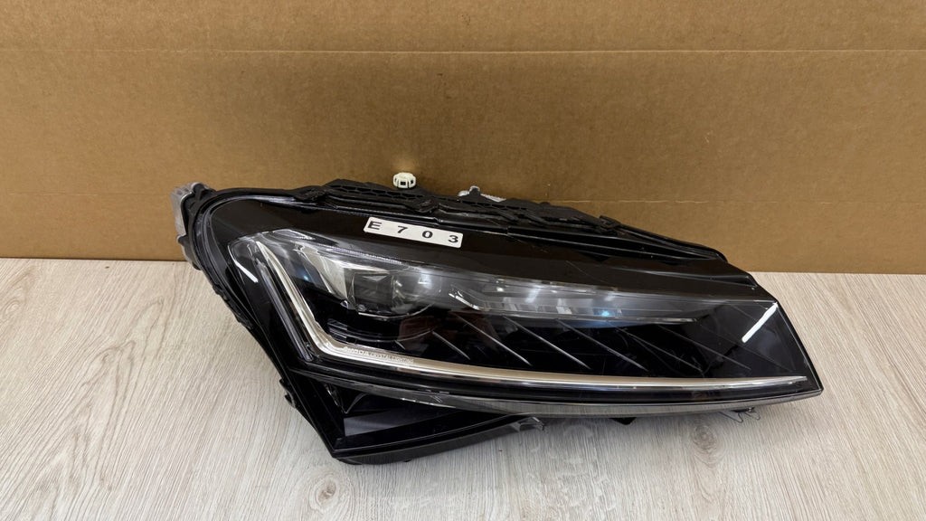 Frontscheinwerfer Skoda Superb III 3V1941016D Rechts Scheinwerfer Headlight SCH3104383322pa