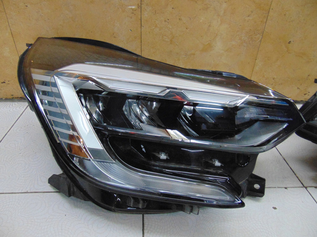 Frontscheinwerfer Renault Captur II Ein Stück (Rechts oder Links) Headlight