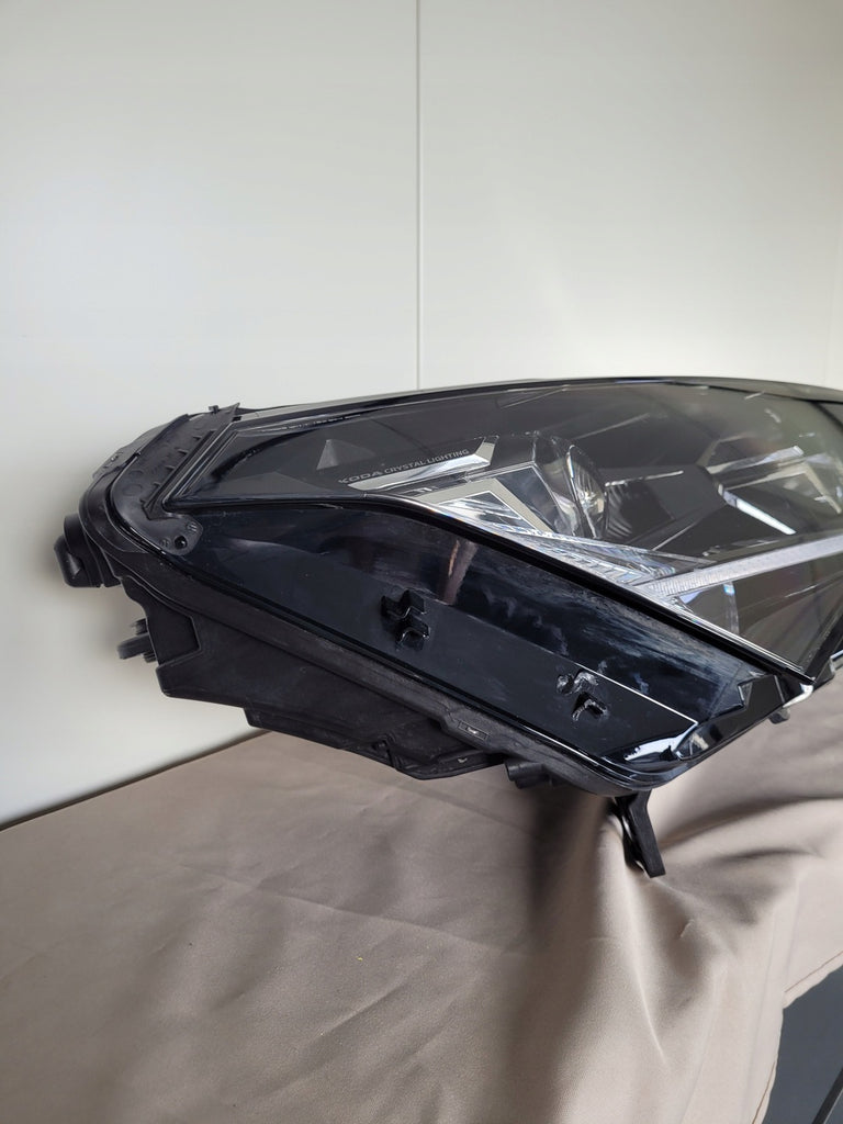 Frontscheinwerfer Skoda Enyaq 5LB941016H Rechts Scheinwerfer Headlight SCH6371736197ht