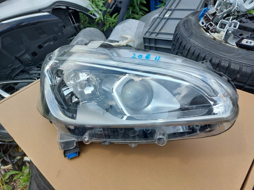 Frontscheinwerfer Peugeot 208 I 9810805880 90048532 Rechts Headlight