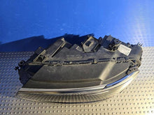 Laden Sie das Bild in den Galerie-Viewer, Frontscheinwerfer VW Tiguan 5NB941081A LED Links Scheinwerfer Headlight SCH7518386212bh