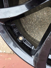 Laden Sie das Bild in den Galerie-Viewer, 1x Alufelge 18 Zoll 7.5" 5x114.3 49 5ET Glanz Schwarz KBA50505 Hyundai I FEL9437010087tu
