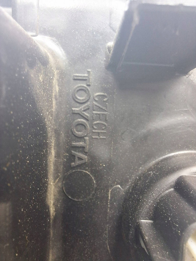 Frontscheinwerfer Toyota Yaris VAV6865 Full LED Rechts Scheinwerfer Headlight