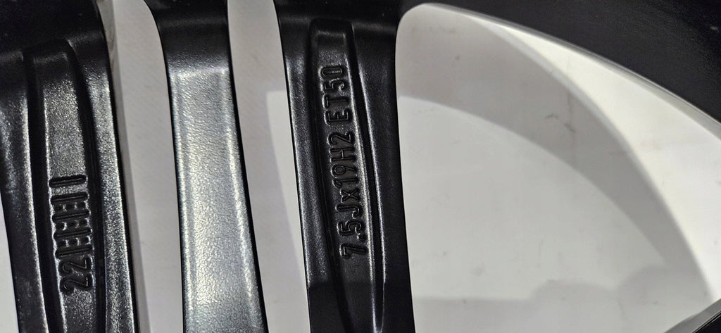 1x Alufelge 19 Zoll 7.5" 5x114.3 50ET 57R975518 Rim Wheel