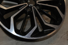 Laden Sie das Bild in den Galerie-Viewer, 1x Alufelge 18 Zoll 8.0&quot; 5x108 55ET X7C-1007-H1A Ford Focus Rim Wheel