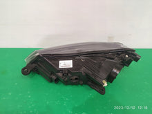 Load image into Gallery viewer, Frontscheinwerfer Skoda Superb III 3V1941016A Bi-Xenon Rechts Headlight