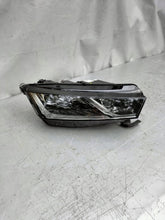 Laden Sie das Bild in den Galerie-Viewer, Frontscheinwerfer Skoda Octavia I 0301118234AB LE18A64195E4941016A Rechts SCH1333116379hr