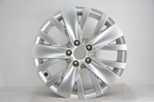 Load image into Gallery viewer, 1x Alufelge 17 Zoll 7.0&quot; 5x112 43ET Glanz Silber 5N0601025AC VW Tiguan Rim Wheel