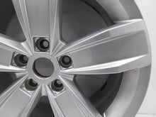 Laden Sie das Bild in den Galerie-Viewer, 1x Alufelge 17 Zoll 3G0601025E VW Passat B8 Rim Wheel FEL1338538186il