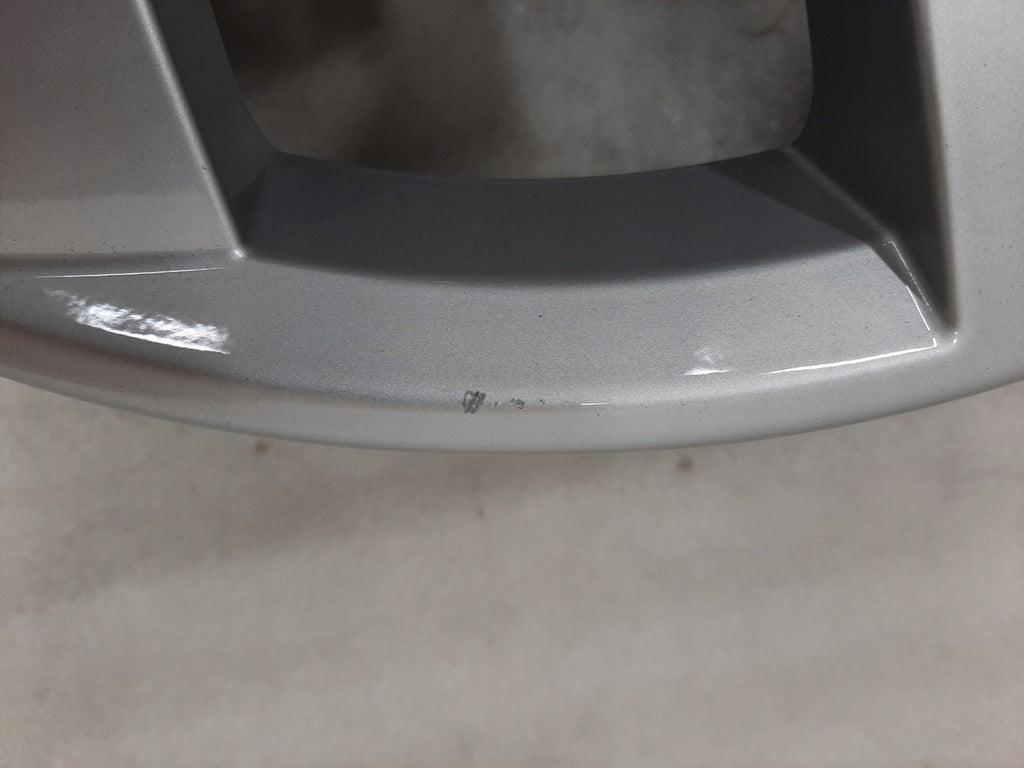 1x Alufelge 17 Zoll 7.0" 5x112 45ET Glanz Silber 5E0601025 Skoda Octavia Iii