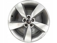 Laden Sie das Bild in den Galerie-Viewer, 1x Alufelge 17 Zoll 7.0&quot; 5x100 46ET Glanz Silber 5JA601025 Skoda Fabia Rapid