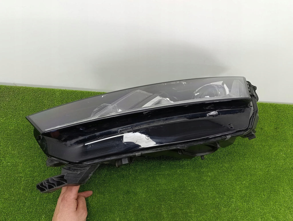 Frontscheinwerfer Skoda Octavia IV 5E4941015A LED Links Scheinwerfer Headlight SCH1447159424ii