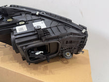 Laden Sie das Bild in den Galerie-Viewer, Frontscheinwerfer Mercedes-Benz A2069063903 Links Scheinwerfer Headlight SCH7867393614vj