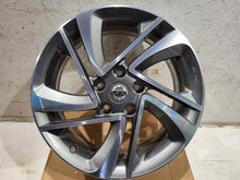 Laden Sie das Bild in den Galerie-Viewer, 1x Alufelge 17 Zoll 7.0" 5x114.3 40ET Glanz Silber KE409-4E200 Nissan Qashqai I FEL6122309118ph