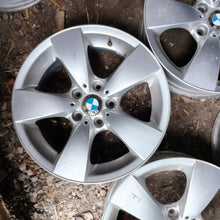 Laden Sie das Bild in den Galerie-Viewer, 4x Alufelge 17 Zoll 7.5" 5x120 20ET Glanz Schwarz 6762001 BMW E60 E61 Rim Wheel FEL4685060102mp
