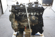 Load image into Gallery viewer, Motor Toyota Land Cruiser 3.0 Diesel Engine Unkomplett