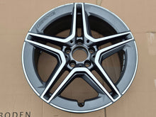 Load image into Gallery viewer, 1x Alufelge 18 Zoll 7.5" 5x112 44ET Glanz Grau A2054019500 Mercedes-Benz W205 FEL3618456265gn