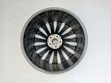 Laden Sie das Bild in den Galerie-Viewer, 1x Alufelge 20 Zoll 9.0" 5x112 42ET Glanz 5LA601025BB Skoda Enyaq Rim Wheel FEL8897703775vi