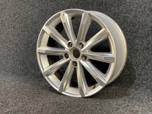 Load image into Gallery viewer, 1x Alufelge 17 Zoll 7.0" 5x112 40ET Glanz Silber 3G0601025BP VW Passat B8 Beetle FEL5202731198ey
