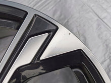 Laden Sie das Bild in den Galerie-Viewer, 1x Alufelge 19 Zoll 8.5&quot; 5x112 40ET 8W0601025EM Audi A4 Rim Wheel