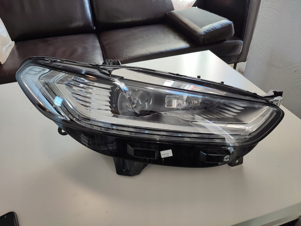 Frontscheinwerfer Ford Mondeo ES73-13D154-AC 89906735 LED Rechts Headlight