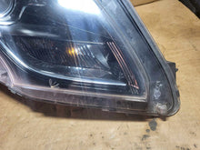 Laden Sie das Bild in den Galerie-Viewer, Frontscheinwerfer Opel Zafira C 13399859 Rechts Scheinwerfer Headlight