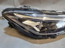 Laden Sie das Bild in den Galerie-Viewer, Frontscheinwerfer VW Passat 3J1941006 LED Rechts Scheinwerfer Headlight SCH6218743706vt