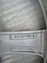 Load image into Gallery viewer, 1x Alufelge 17 Zoll 7.5" 5x112 43ET Glanz Silber 8V0601025S Audi A3 Rim Wheel FEL4964688947ms