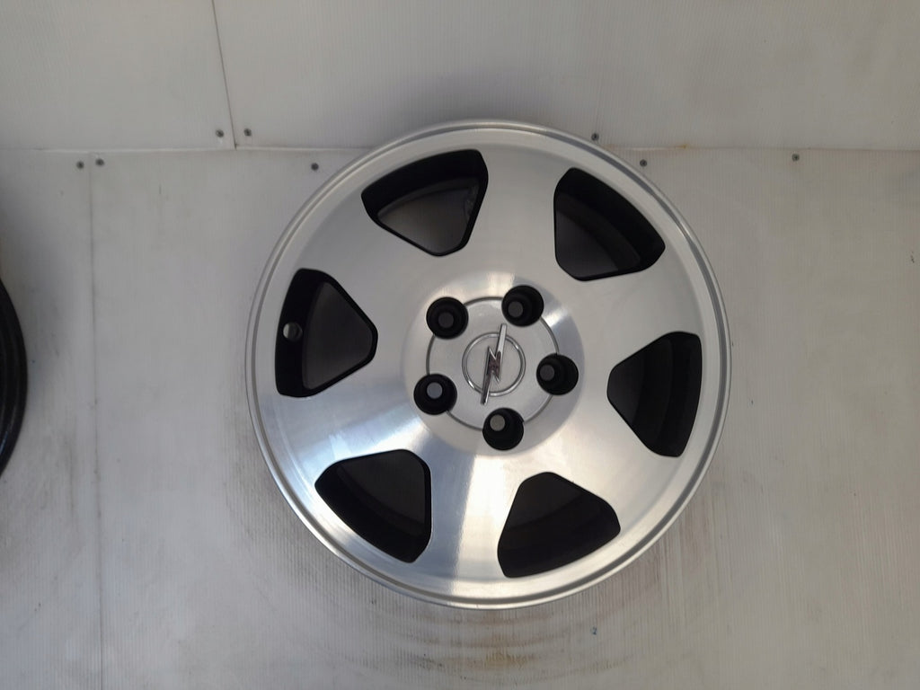 4x Alufelge 15 Zoll 6.0" 5x110 43ET Glanz Schwarz 60505 Opel Rim Wheel
