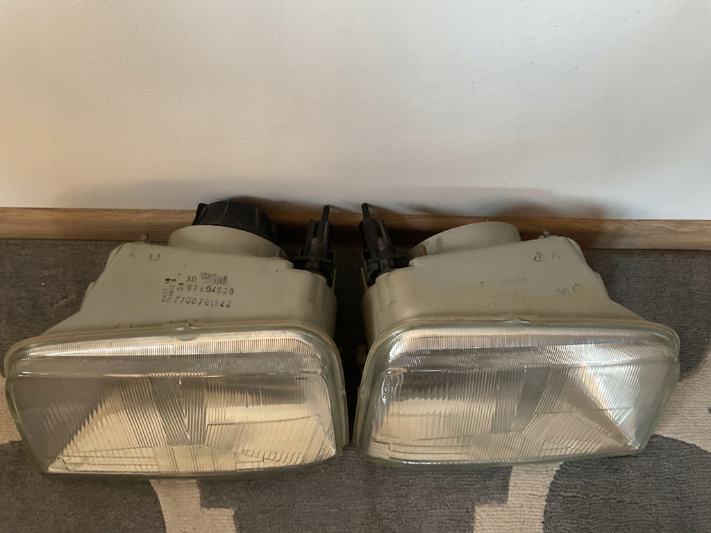 Frontscheinwerfer Renault 5 7700761342 7700761322 67504609 Vorderseite Headlight