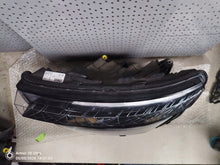 Load image into Gallery viewer, Frontscheinwerfer Skoda Kamiq 658941015 LED Links Scheinwerfer Headlight SCH9358558051kw
