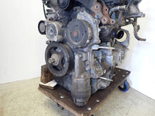 Laden Sie das Bild in den Galerie-Viewer, Motor Toyota Corolla Verso 2.2 136PS 100kW 209TKm 2004 Diesel Engine Unkomplett MOT9460464331ie