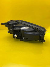Laden Sie das Bild in den Galerie-Viewer, Frontscheinwerfer Mercedes-Benz Gle A1679066504 LED Links Scheinwerfer Headlight SCH7434323785mp