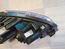 Laden Sie das Bild in den Galerie-Viewer, Frontscheinwerfer Kia Ceed 92102J7500 Rechts Scheinwerfer Headlight