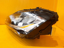 Laden Sie das Bild in den Galerie-Viewer, Frontscheinwerfer Skoda Superb 3P1941015 LED Links Scheinwerfer Headlight SCH9282893247sv