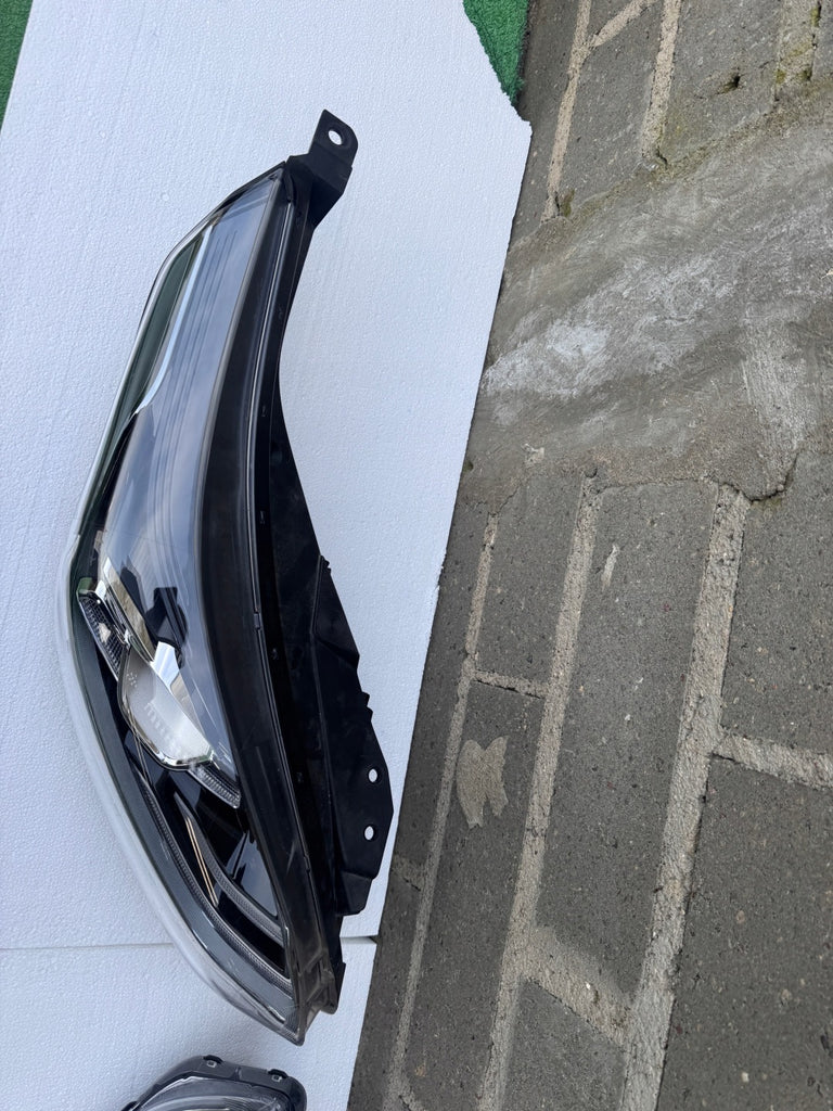Frontscheinwerfer Kia Ceed Full LED Ein Satz Scheinwerfer Headlight SCH2066835228ei