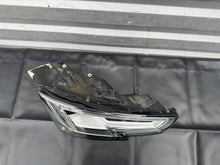Load image into Gallery viewer, Frontscheinwerfer Audi A4 B9 8W0941034 LED Rechts Scheinwerfer Headlight