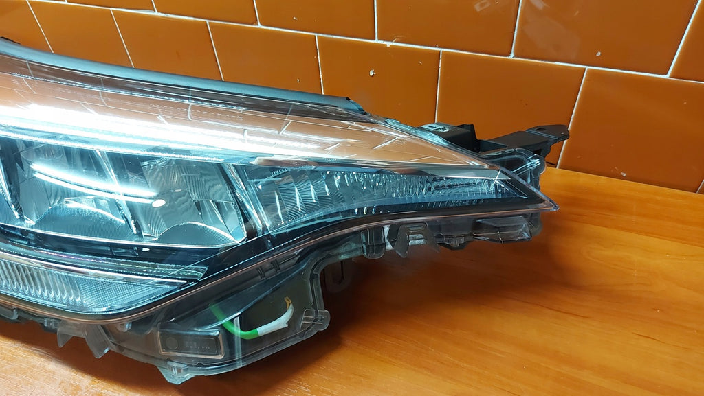 Frontscheinwerfer Toyota Chr C-Hr 81110-F4180 LED Rechts Scheinwerfer Headlight SCH7388835690pl