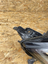 Laden Sie das Bild in den Galerie-Viewer, Frontscheinwerfer Renault Koleos II 260108343R Rechts Scheinwerfer Headlight SCH9069477304bl