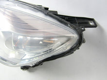 Laden Sie das Bild in den Galerie-Viewer, Frontscheinwerfer Mercedes-Benz W251 A2518203561 Xenon Links Headlight SCH6894758462on