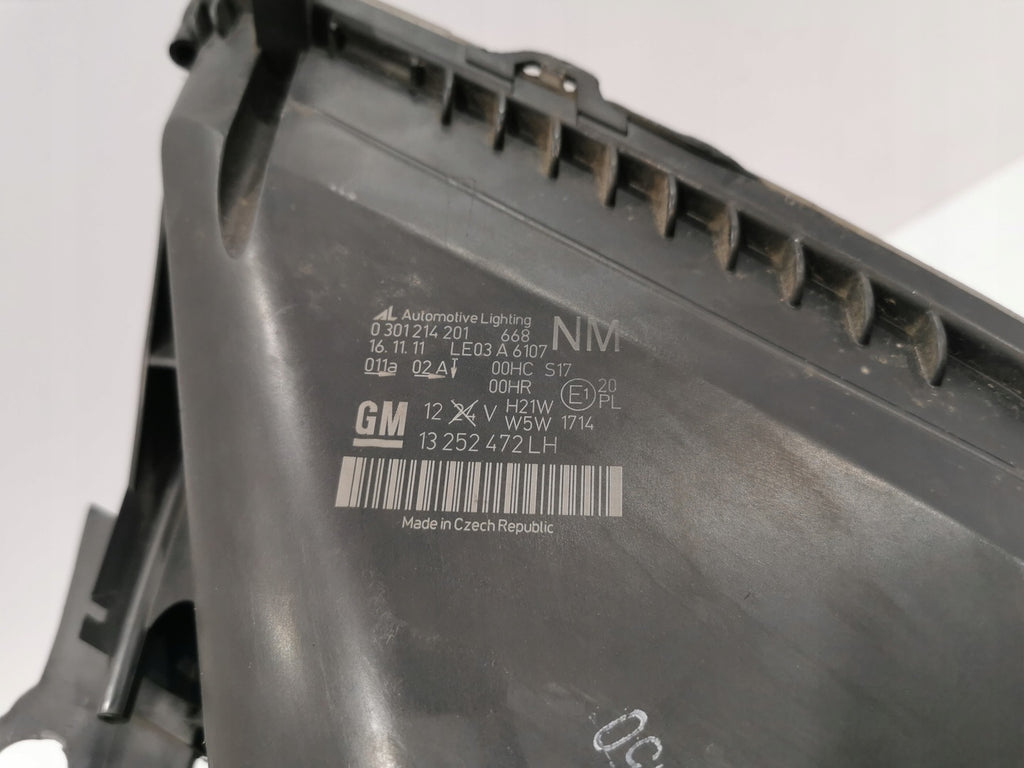 Frontscheinwerfer Opel Zafira B 13252472 Links Scheinwerfer Headlight