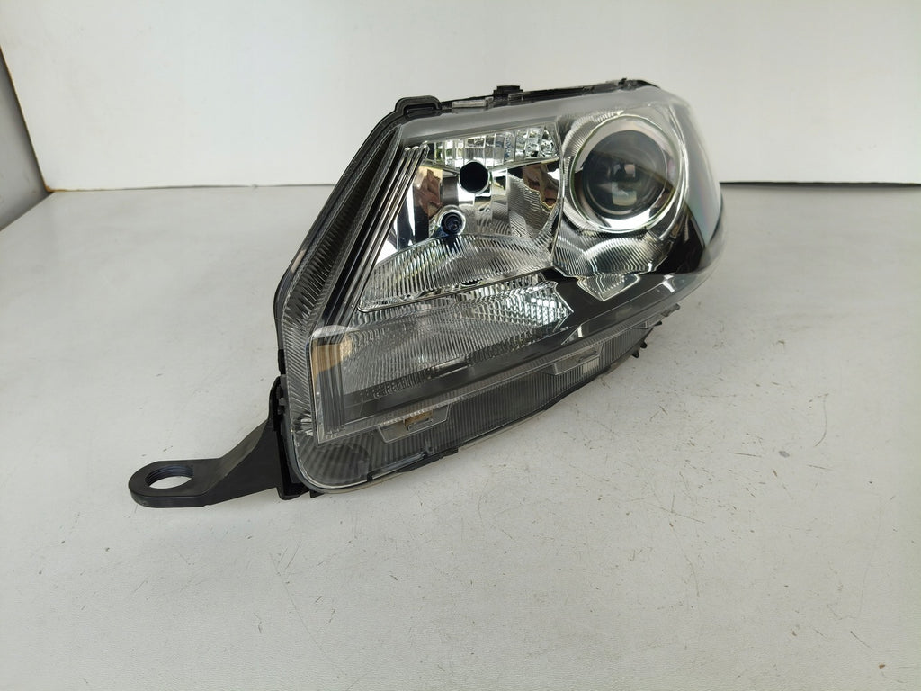 Frontscheinwerfer Skoda Rapid 5JB941015A Xenon Ein Stück (Rechts oder Links) SCH2356116043dz