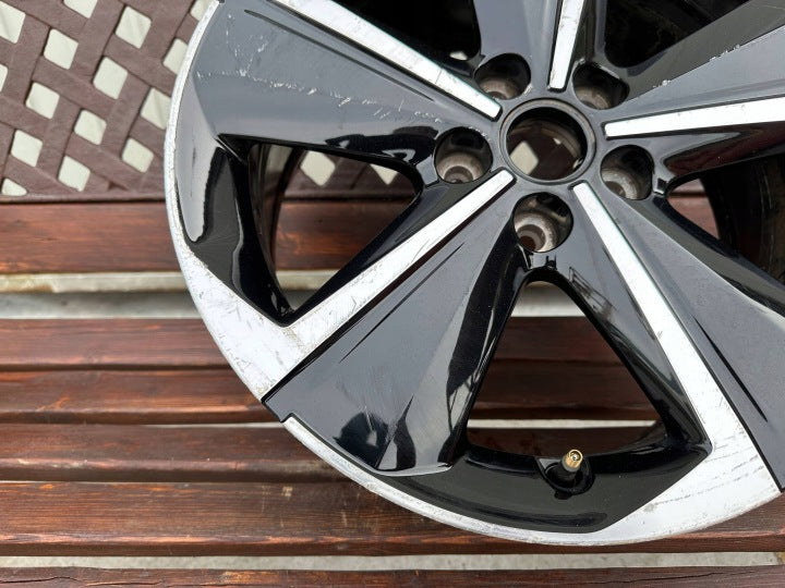 1x Alufelge 17 Zoll 7.5" 5x108 44ET Glanz Schwarz 9847065380 Opel Astra L FEL9585671066ds
