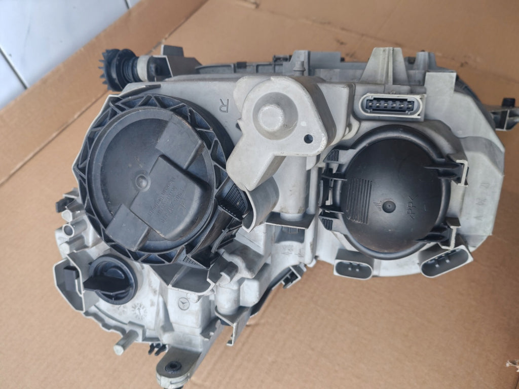 Frontscheinwerfer Mercedes-Benz W203 2038203861 Rechts Scheinwerfer Headlight SCH8954244666zb