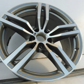 1x Alufelge 19 Zoll 9.0