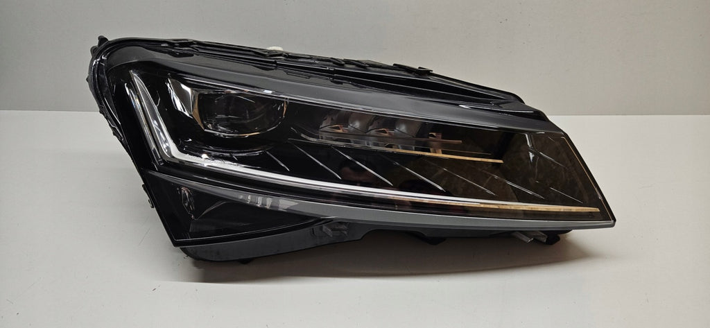Frontscheinwerfer Skoda Superb III 3V1941016D LED Rechts Scheinwerfer Headlight SCH3037662092ye