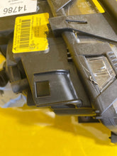 Laden Sie das Bild in den Galerie-Viewer, Frontscheinwerfer BMW 3 E46 6920333 Xenon Links Scheinwerfer Headlight