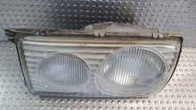 Laden Sie das Bild in den Galerie-Viewer, Frontscheinwerfer Mercedes-Benz W123 Links Scheinwerfer Headlight