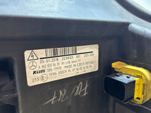 Load image into Gallery viewer, Frontscheinwerfer Mercedes-Benz A9608200639 Xenon Links Scheinwerfer Headlight SCH8219236536fg