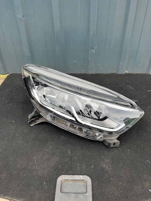 Frontscheinwerfer Renault Captur 260107244R Full LED Rechts Headlight SCH2732227336wt